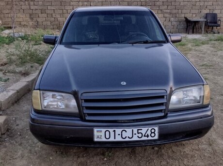 Mercedes C 200