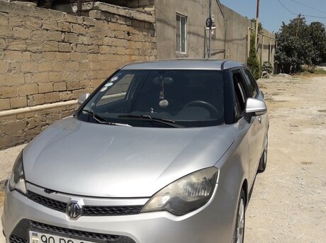 MG 3 2011