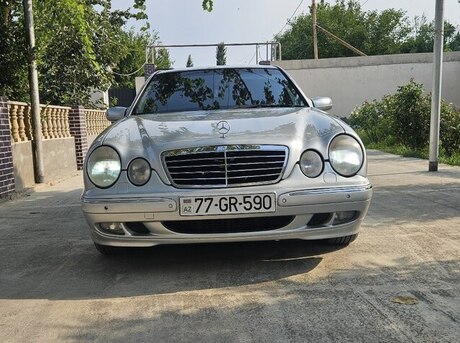 Mercedes E 220 d 2001