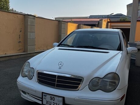 Mercedes C 240