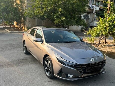 Hyundai Elantra 2023