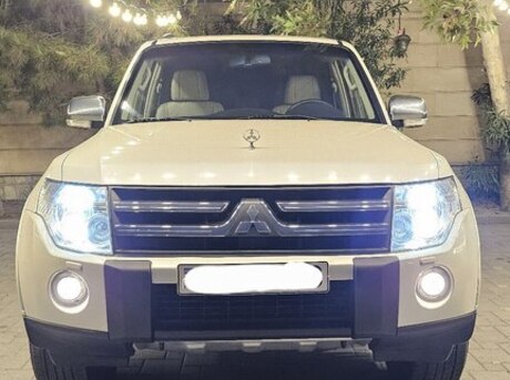 Mitsubishi Pajero 2008