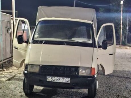 GAZ 33027 2001