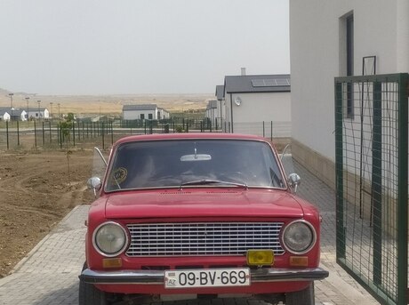 LADA (VAZ) 21011 1985