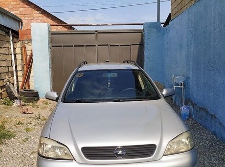 Opel Astra 2000