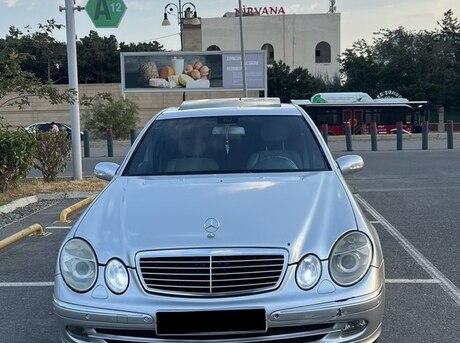 Mercedes E 270 2003