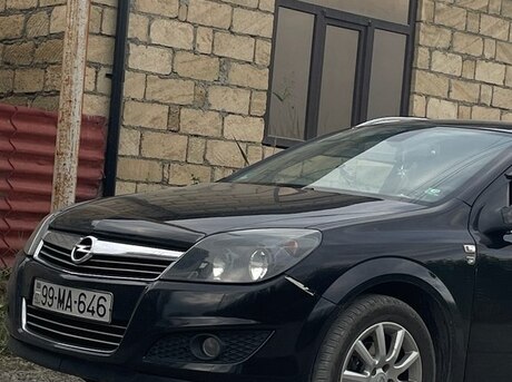 Opel Astra 2010