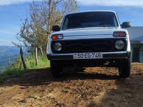 LADA (VAZ) Niva 2006