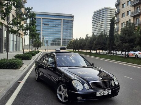 Mercedes E 240 2002