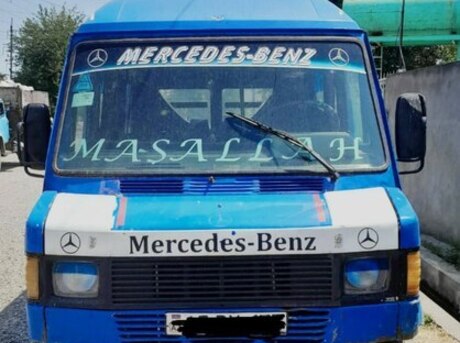 Mercedes 208 D