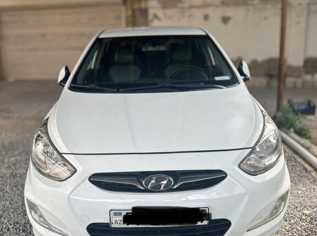 Hyundai Accent 2012