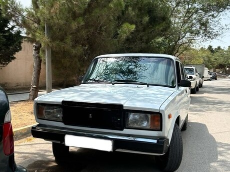 LADA (VAZ) 2107 2004