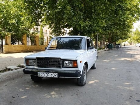 LADA (VAZ) 2107