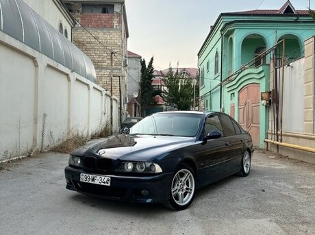 BMW 528