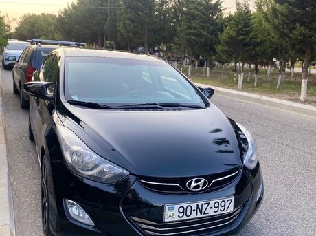 Hyundai Elantra 2012