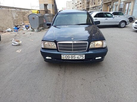 Mercedes C 180