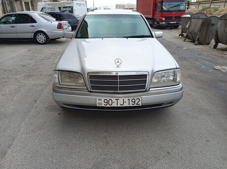Mercedes C 200