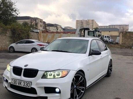 BMW 330 2005