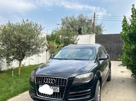 Audi Q7 2010