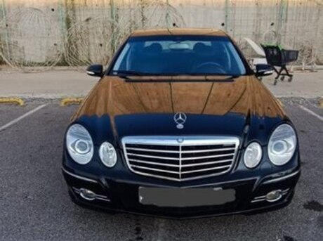 Mercedes E 220