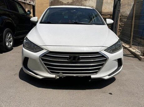 Hyundai Elantra 2016