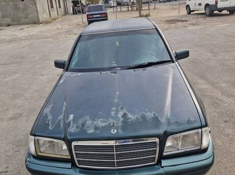 Mercedes C 180