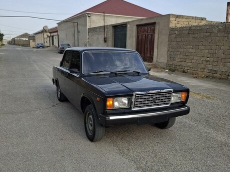LADA (VAZ) 2107