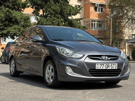 Hyundai Accent