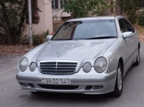 Mercedes E 220 d 2000