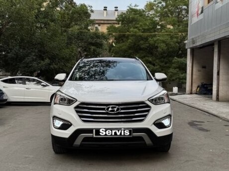 Hyundai Grand Santa Fe