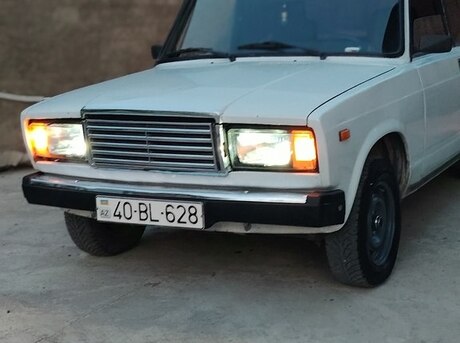LADA (VAZ) 2107