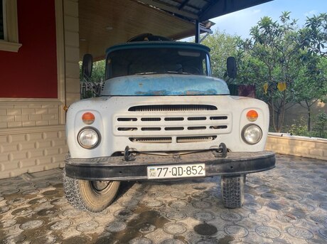 ZIL 130