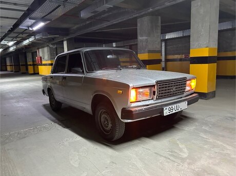 LADA (VAZ) 2107