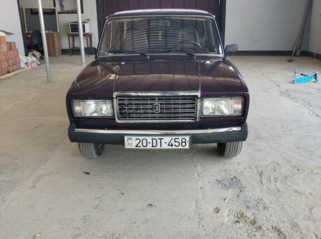 LADA (VAZ) 2107