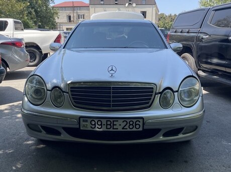 Mercedes E 270 2003