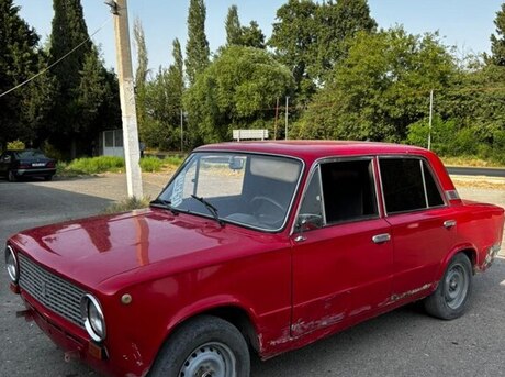 LADA (VAZ) 21011 1984