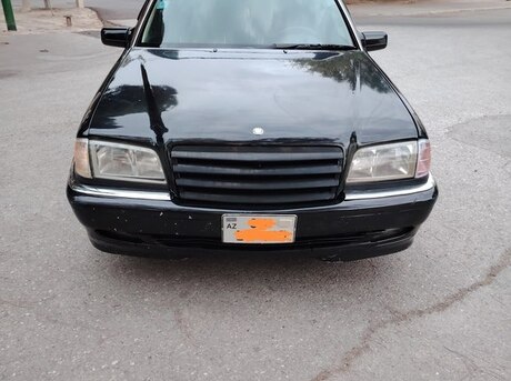 Mercedes C 230