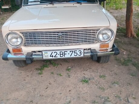LADA (VAZ) 21013 1989
