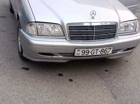 Mercedes C 180