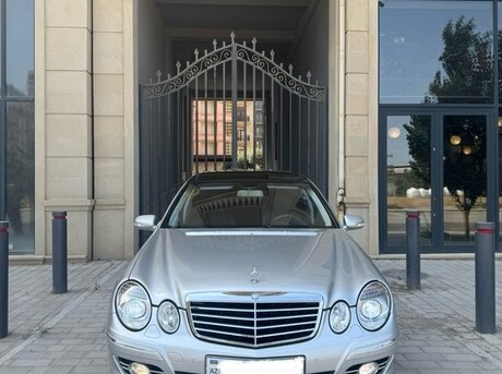Mercedes E 220