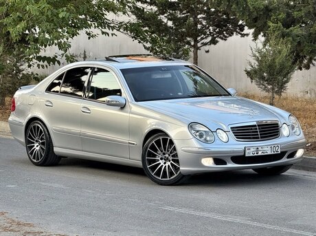Mercedes E 320