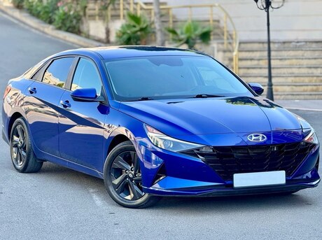 Hyundai Elantra 2022