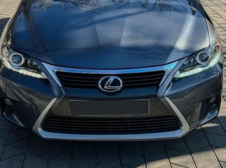 Lexus CT 200h