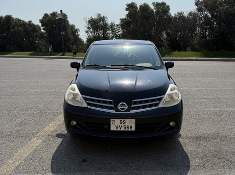 Nissan Tiida 2012