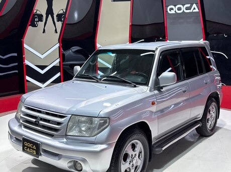 Mitsubishi Pajero io