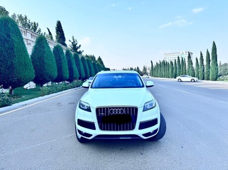 Audi Q7 2012
