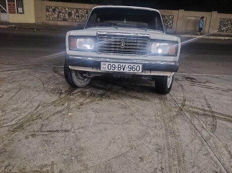 LADA (VAZ) 2107