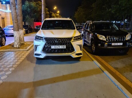 Lexus LX 450d