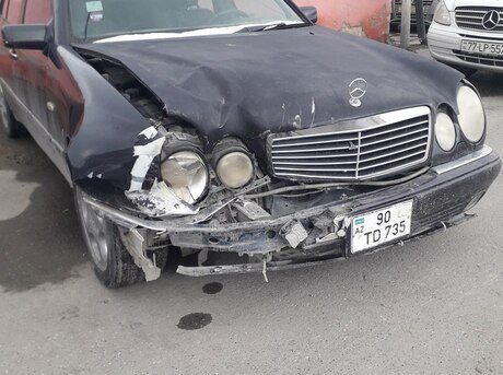 Mercedes E 240 1998