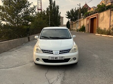 Nissan Tiida 2011